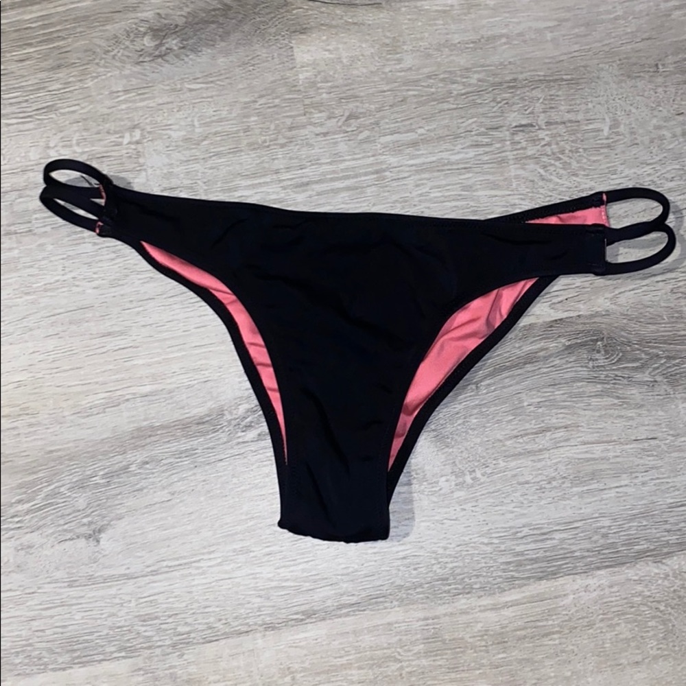 Victoria’s Secret Double Strap Cheeky Bottoms